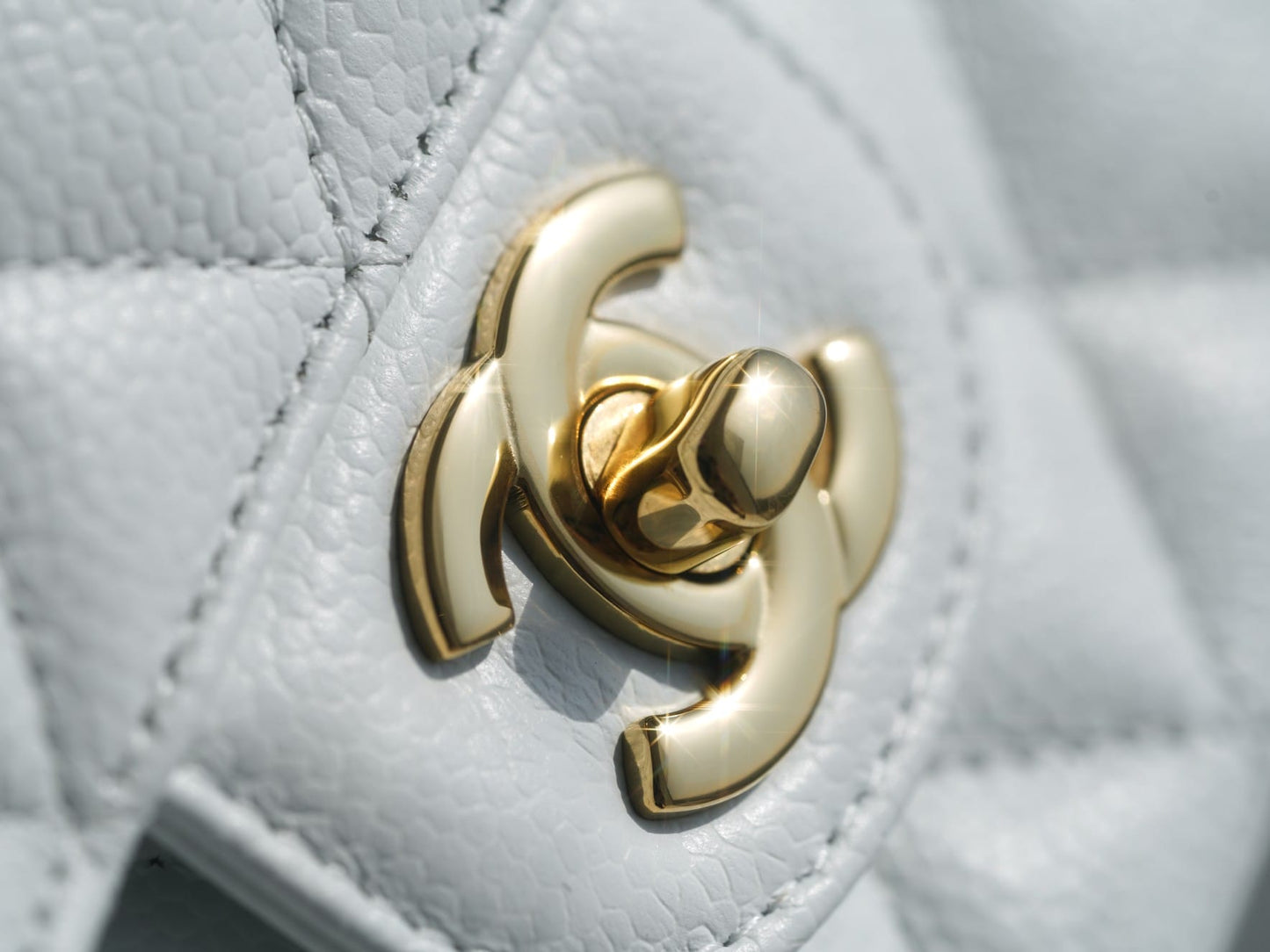 CC Classic Flap Bag White