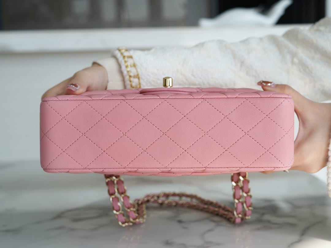 CC Classic Flap Bag Pink