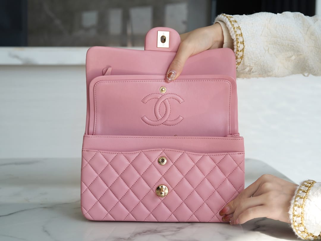 CC Classic Flap Bag Pink