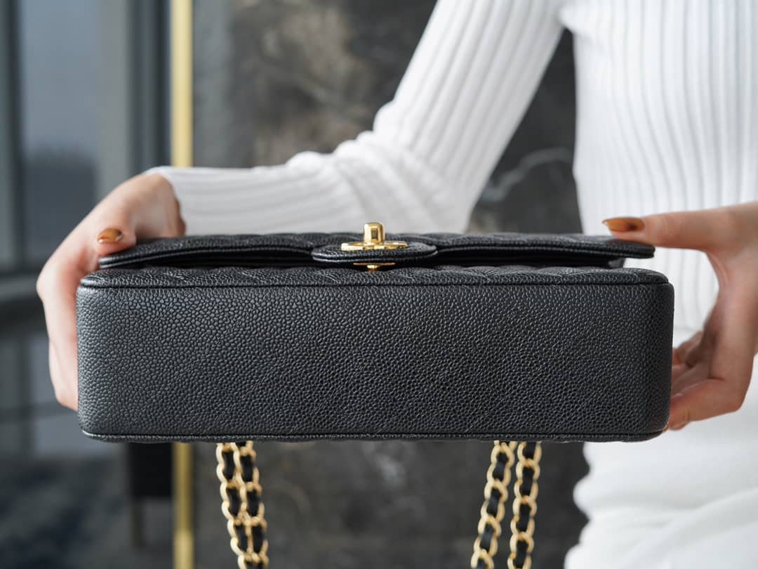 CC Classic Flap Bag Black