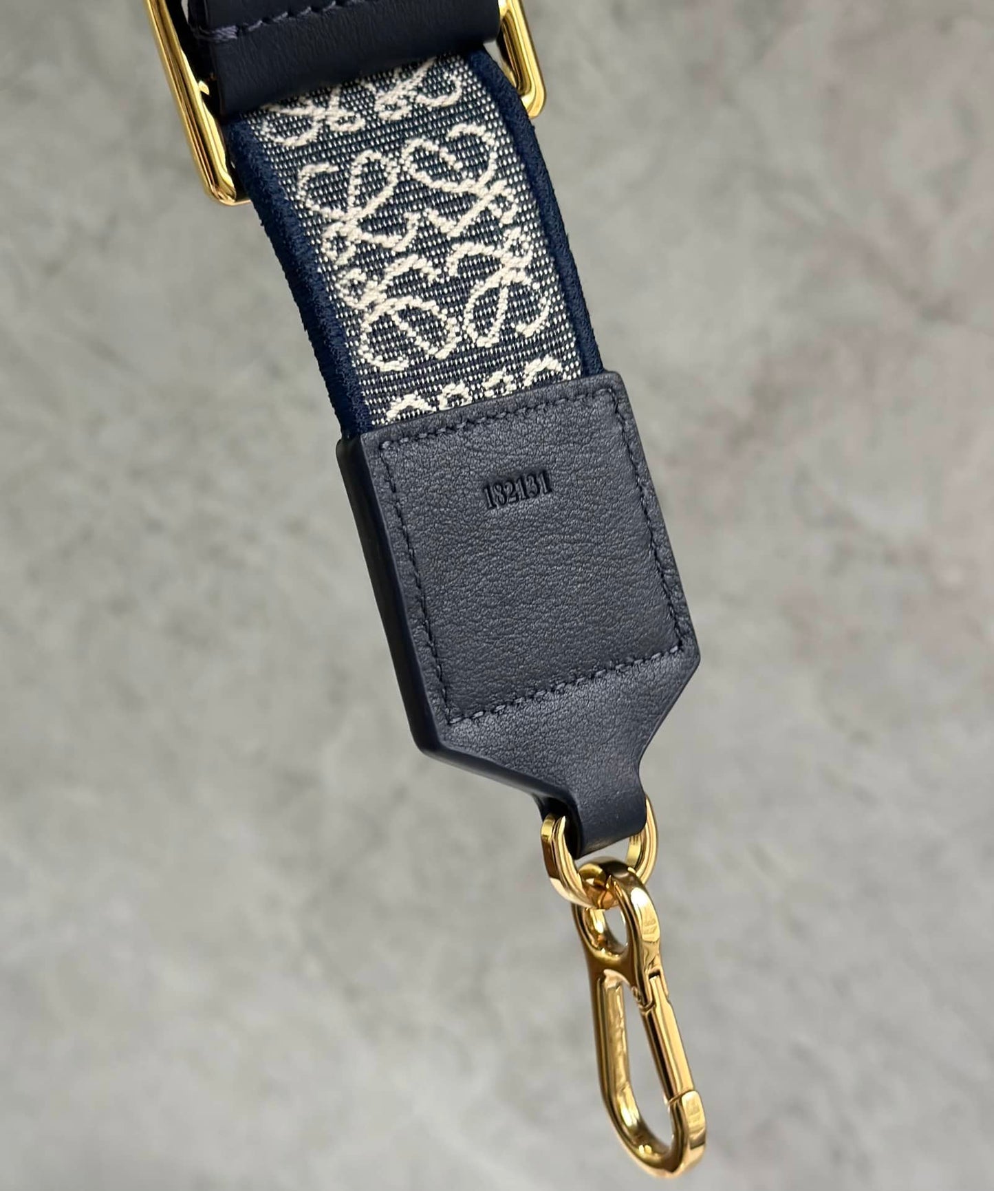Anagram Wide Shoulder Strap Navy