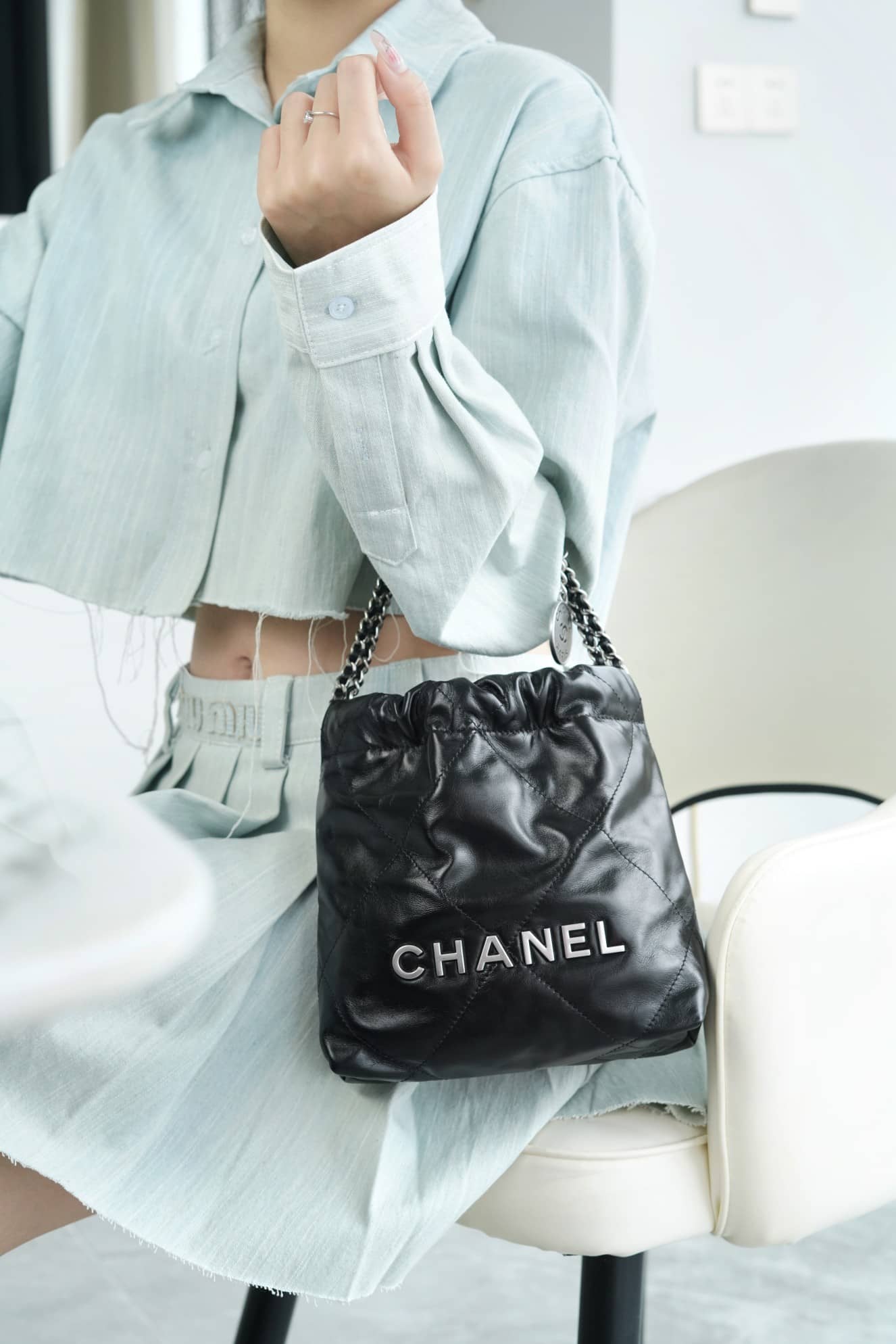 CC 22 Mini Handbag Black