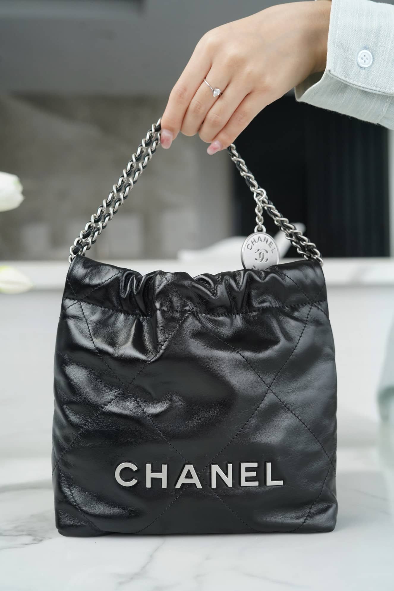 CC 22 Mini Handbag Black