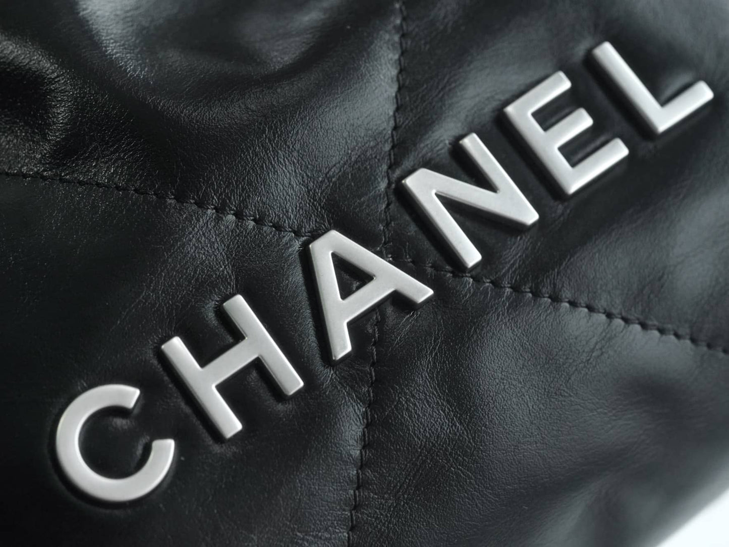 CC 22 Mini Handbag Black