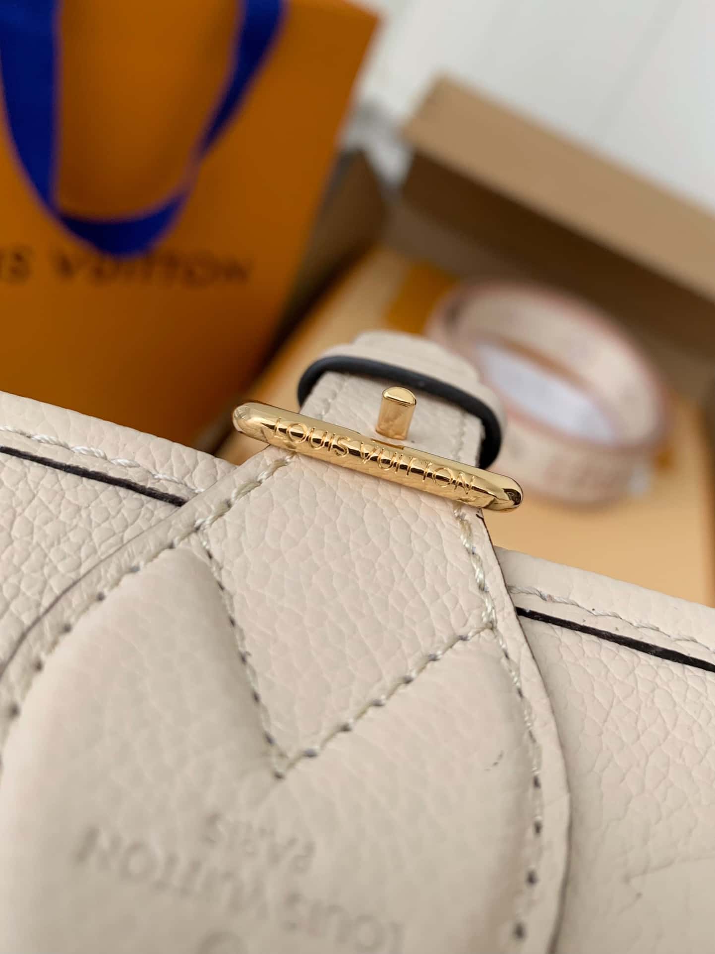 LV Diane Satchel Crème Beige