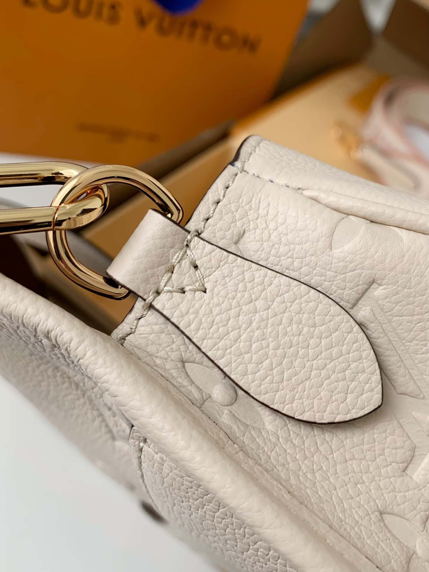 LV Diane Satchel Crème Beige