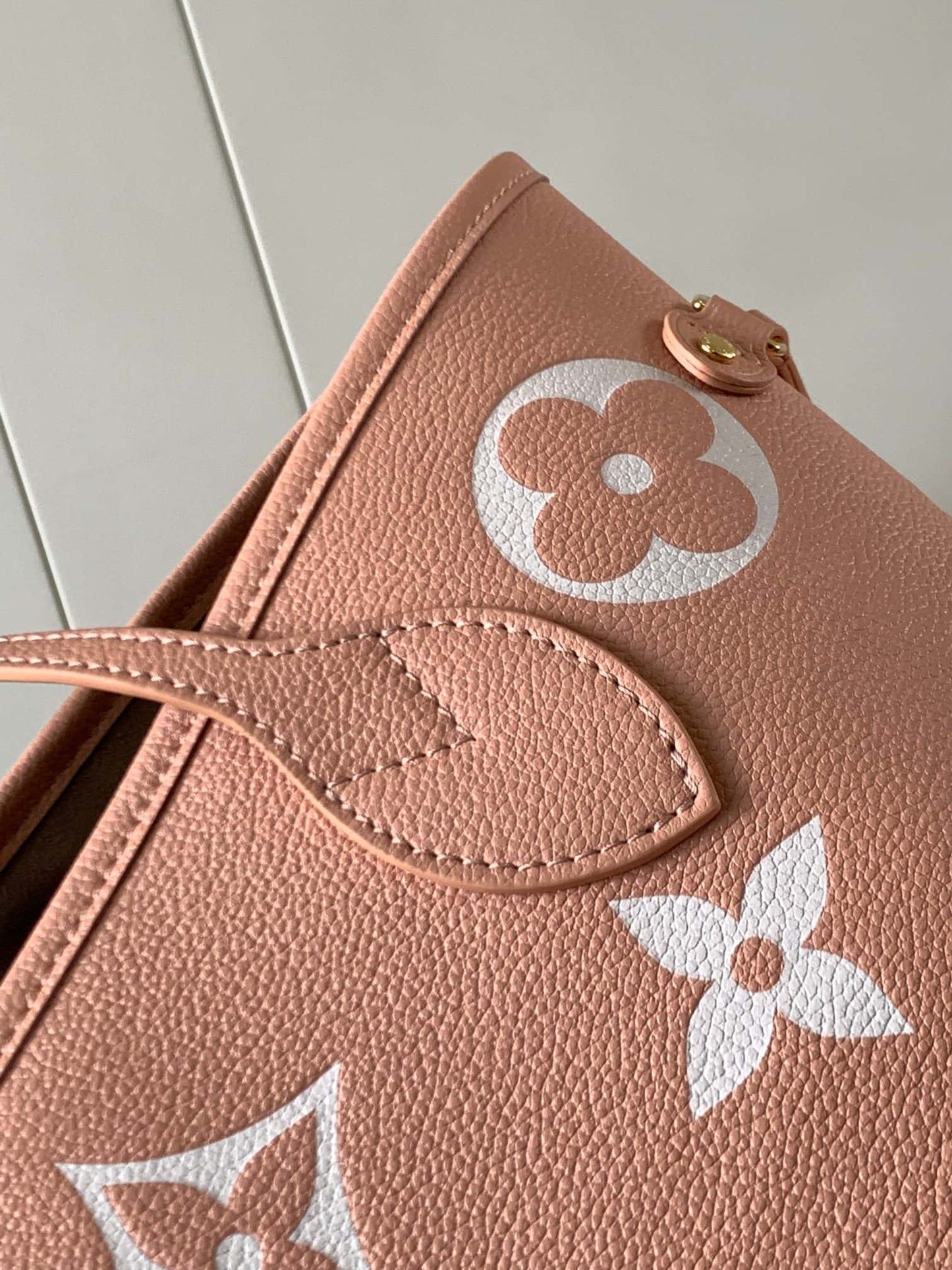 LV Neverfull MM Trianon Pink/Crème