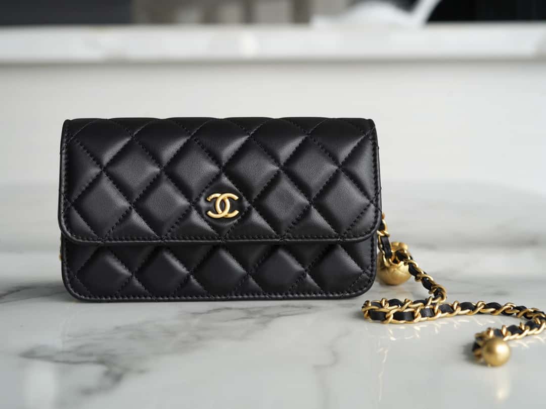 CC Flap Phone Holder with Chain Black