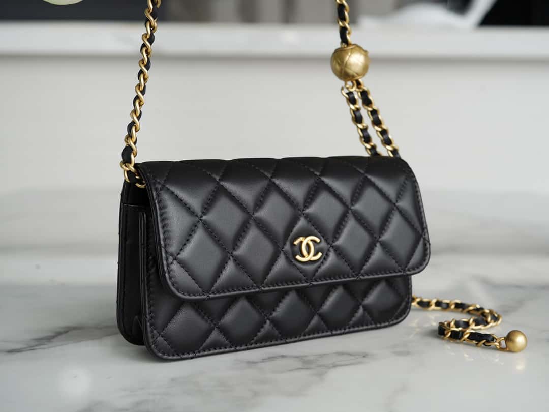 CC Flap Phone Holder with Chain Black