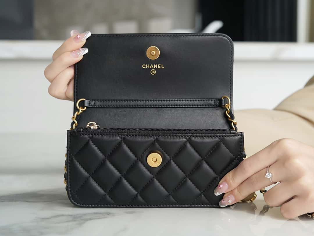 CC Flap Phone Holder with Chain Black