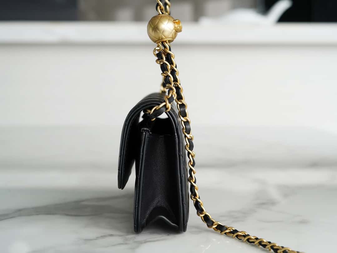 CC Flap Phone Holder with Chain Black