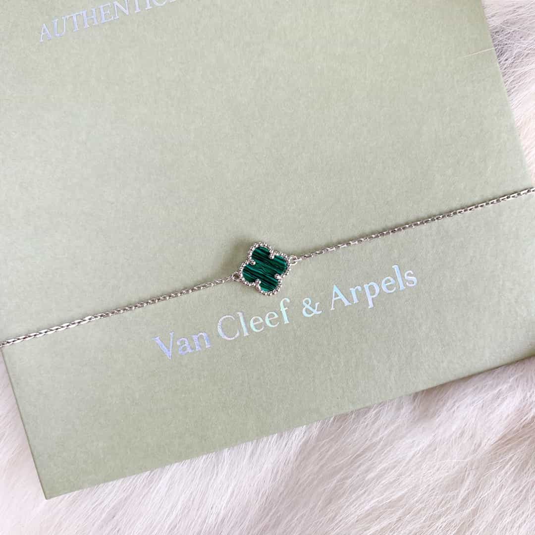 VAN CLEEFS & ARPELS Clover Bracelet Silver