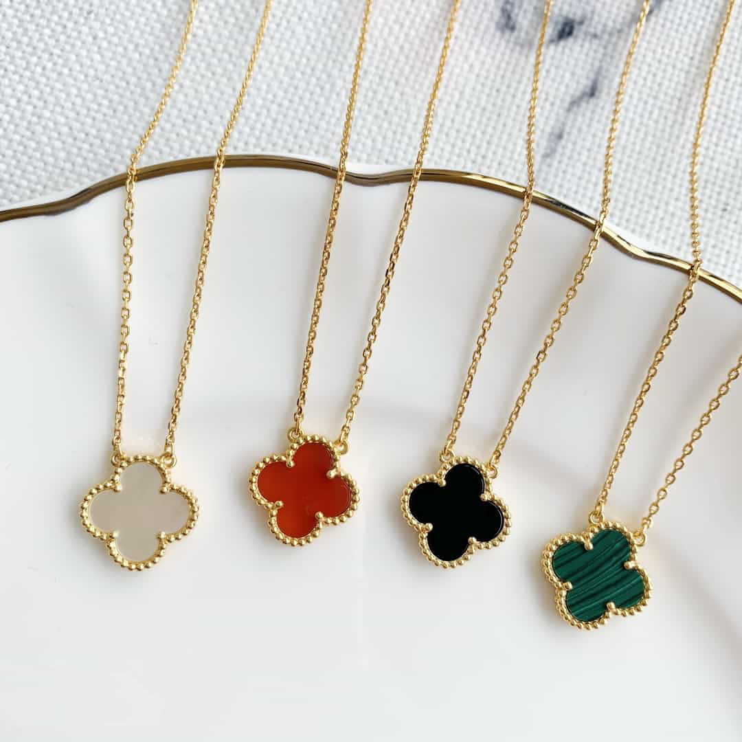 VAN CLEEFS & ARPELS Necklace