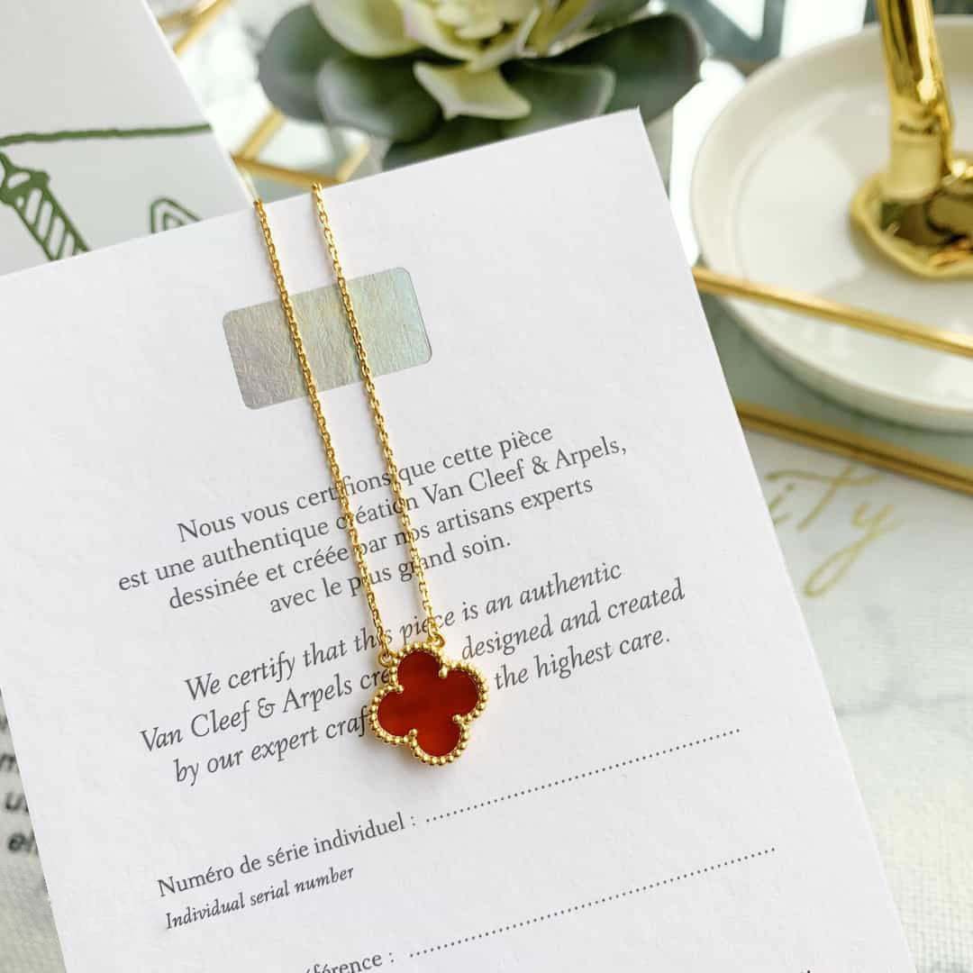 VAN CLEEFS & ARPELS Necklace