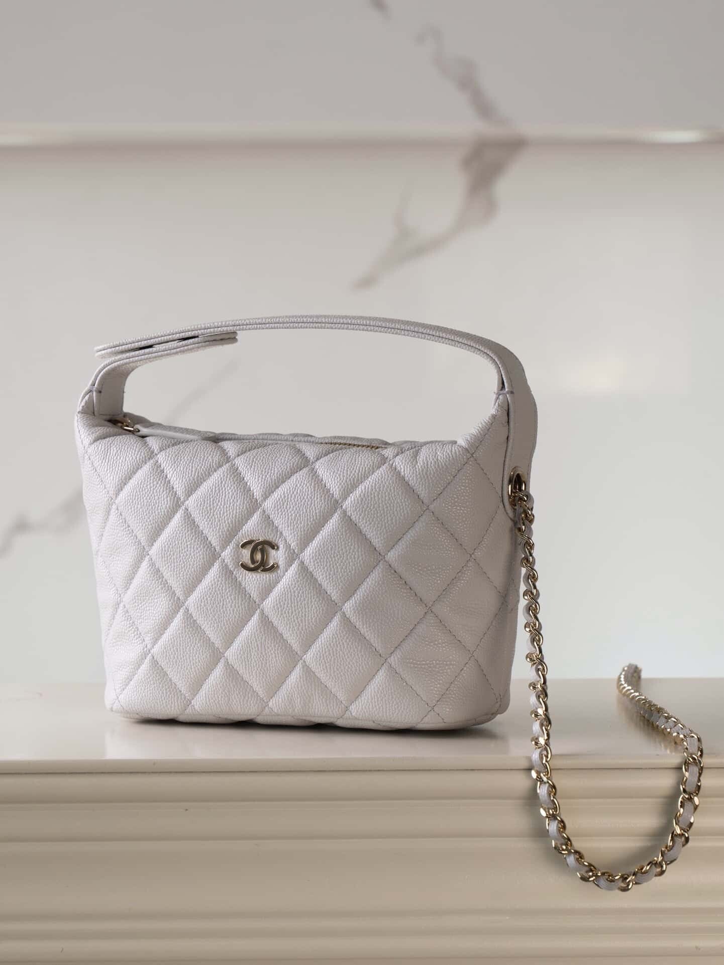 CC 25C Top Handle Hobo Bag Light Gray