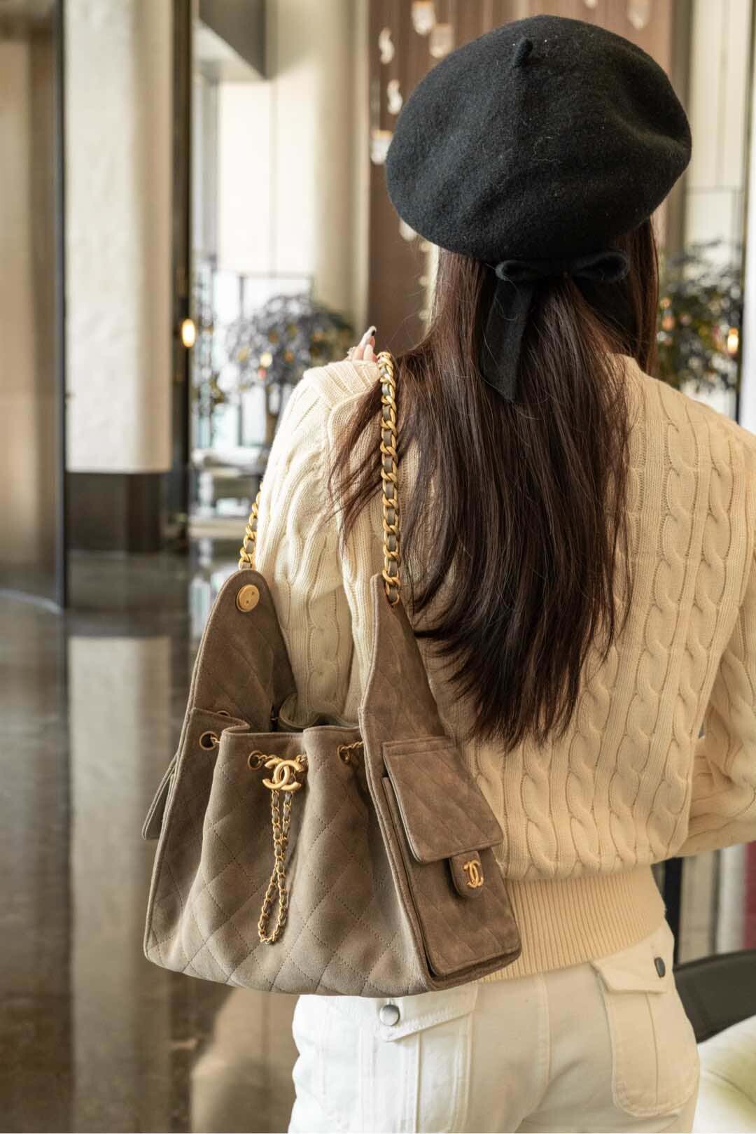 CC 25 Small Hobo Bag