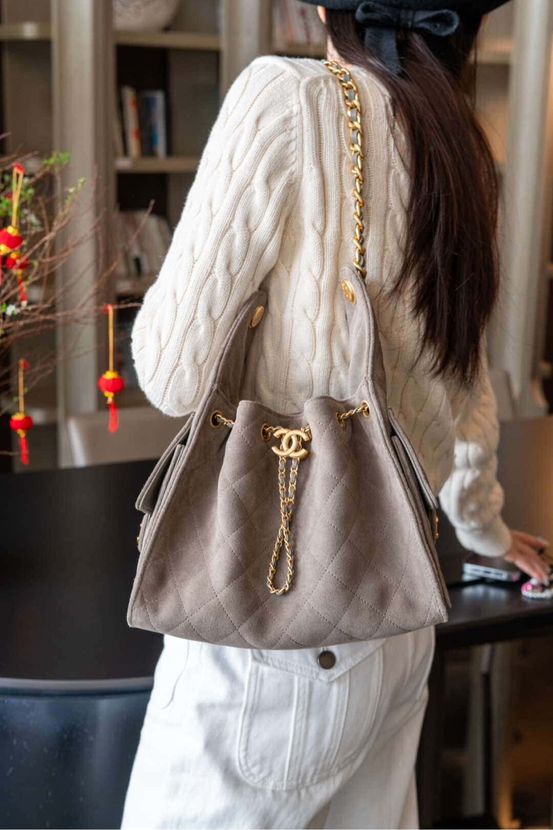 CC 25 Small Hobo Bag