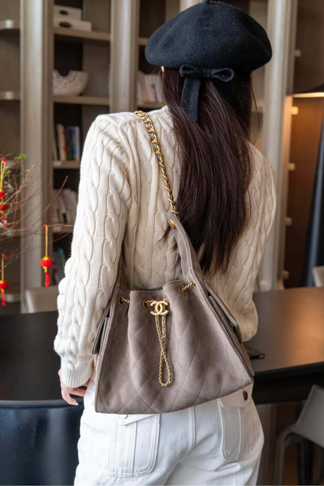 CC 25 Small Hobo Bag