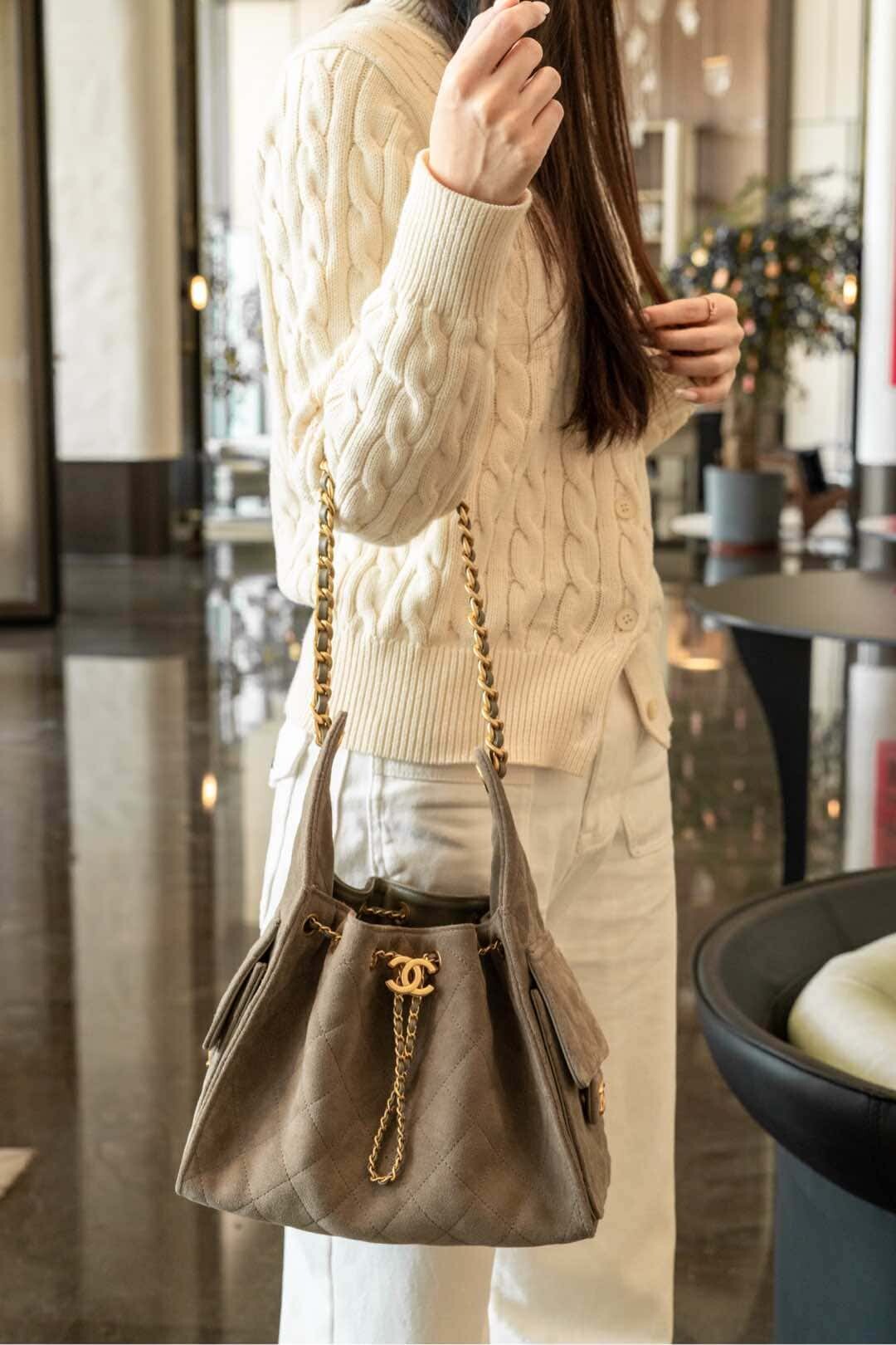 CC 25 Small Hobo Bag
