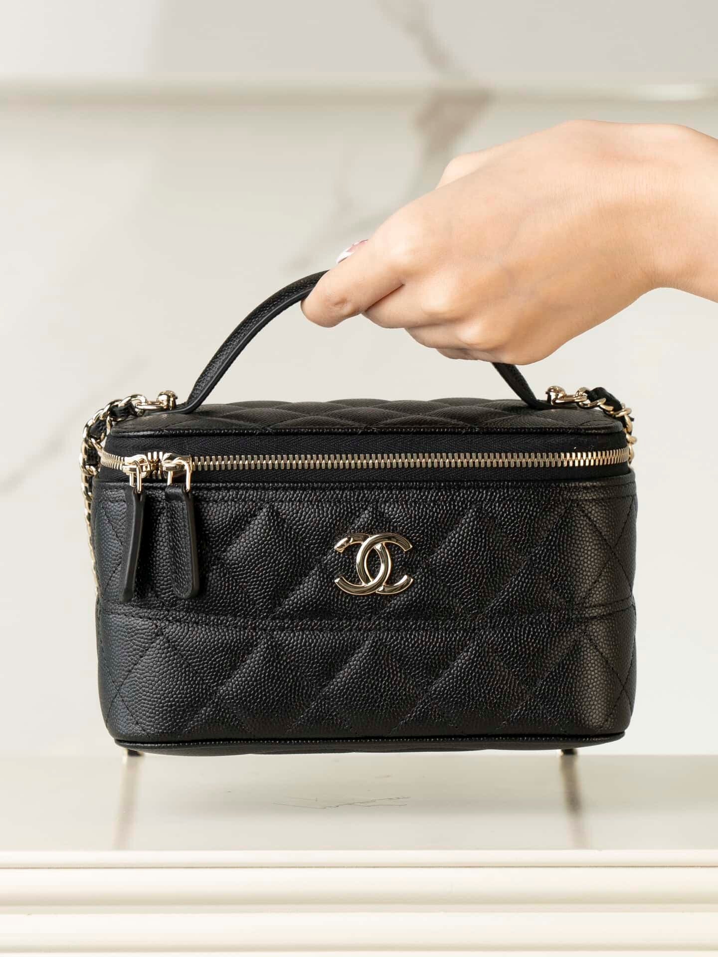 CC Long Vanity with Chain Black