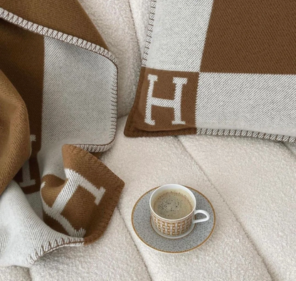 HERMES Avalon Wool/Cashmere Throw Blanket & Pillow Case Set