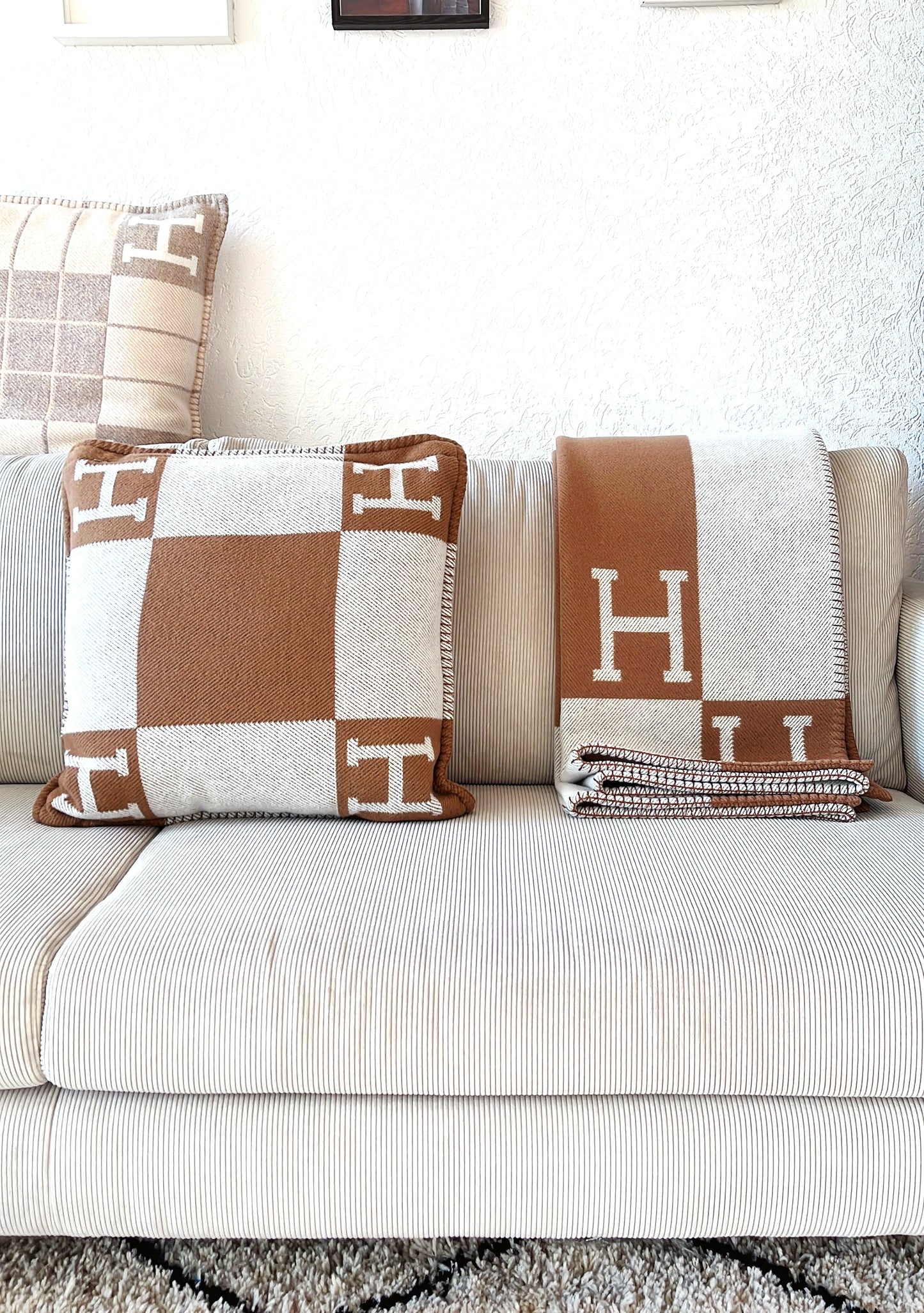 HERMES Avalon Wool/Cashmere Throw Blanket & Pillow Case Set