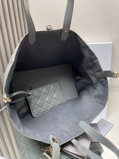 Toujours Large Bag