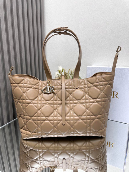 Toujours Large Bag