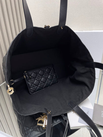 Toujours Large Bag