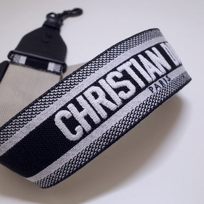 D Shoulder Strap Embroidery