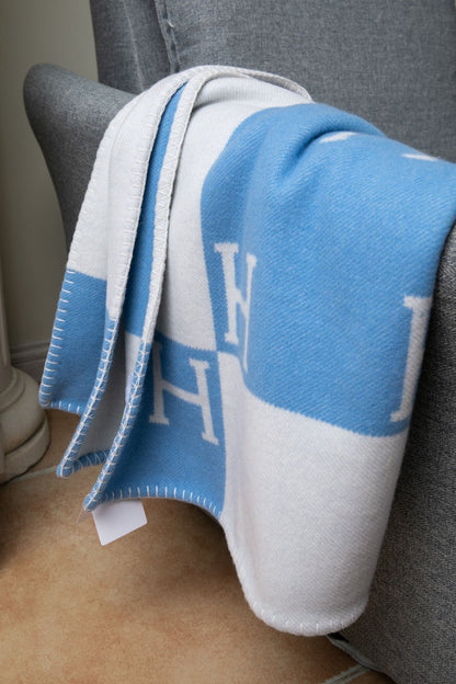 Avalon Wool/Cashmere Throw Blanket & Pillow Case Set