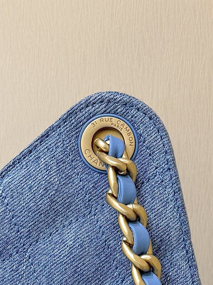 CC 25 Large Hobo Bag Light Denim