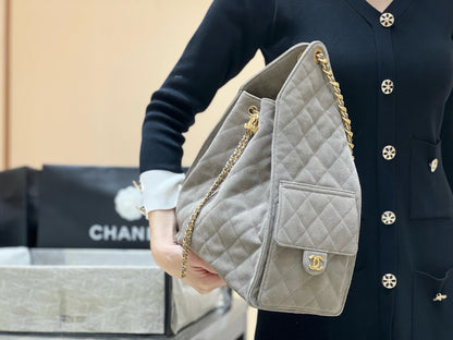 CC 25 Large Hobo Bag Suede Grey