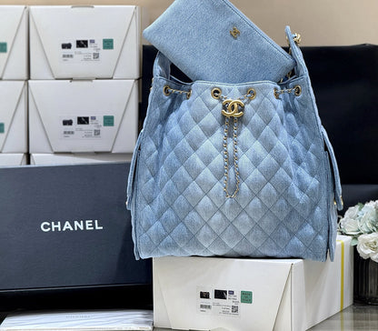 CC 25 Large Hobo Bag Light Denim