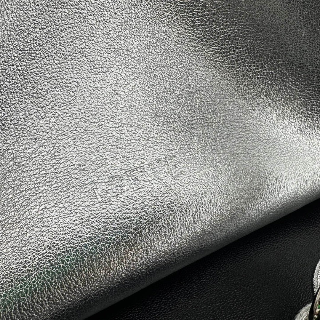 Flamenco Purse Medium Metallic Silver