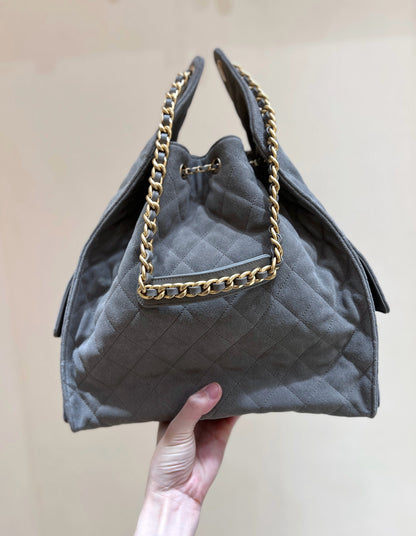 CC 25 Large Hobo Bag Suede Grey
