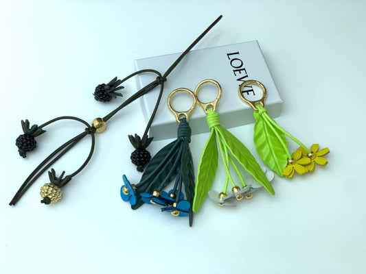 LWE Chamomille flower charm