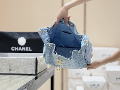 CC 25 Large Hobo Bag Light Denim