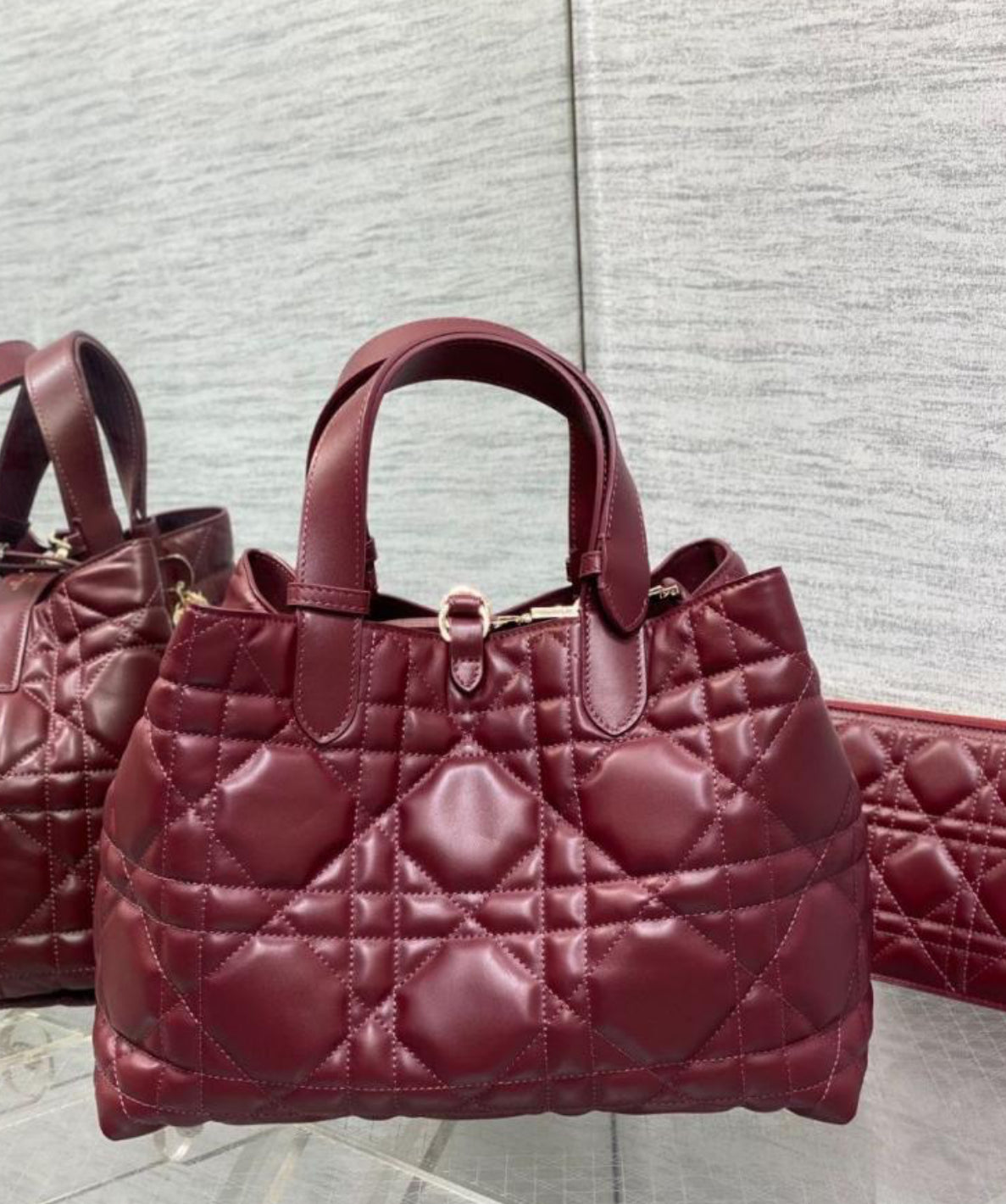 Toujours Medium Bag Burgundy