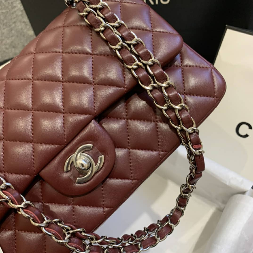 CHANEL Classic Flap Bag Burgundy