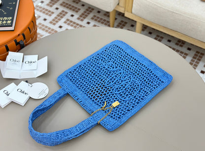 Banana Tote Bag In Raffia Blue