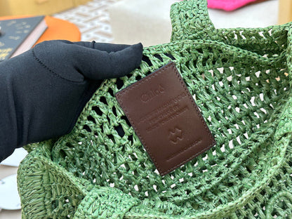 Banana Tote Bag In Raffia Green