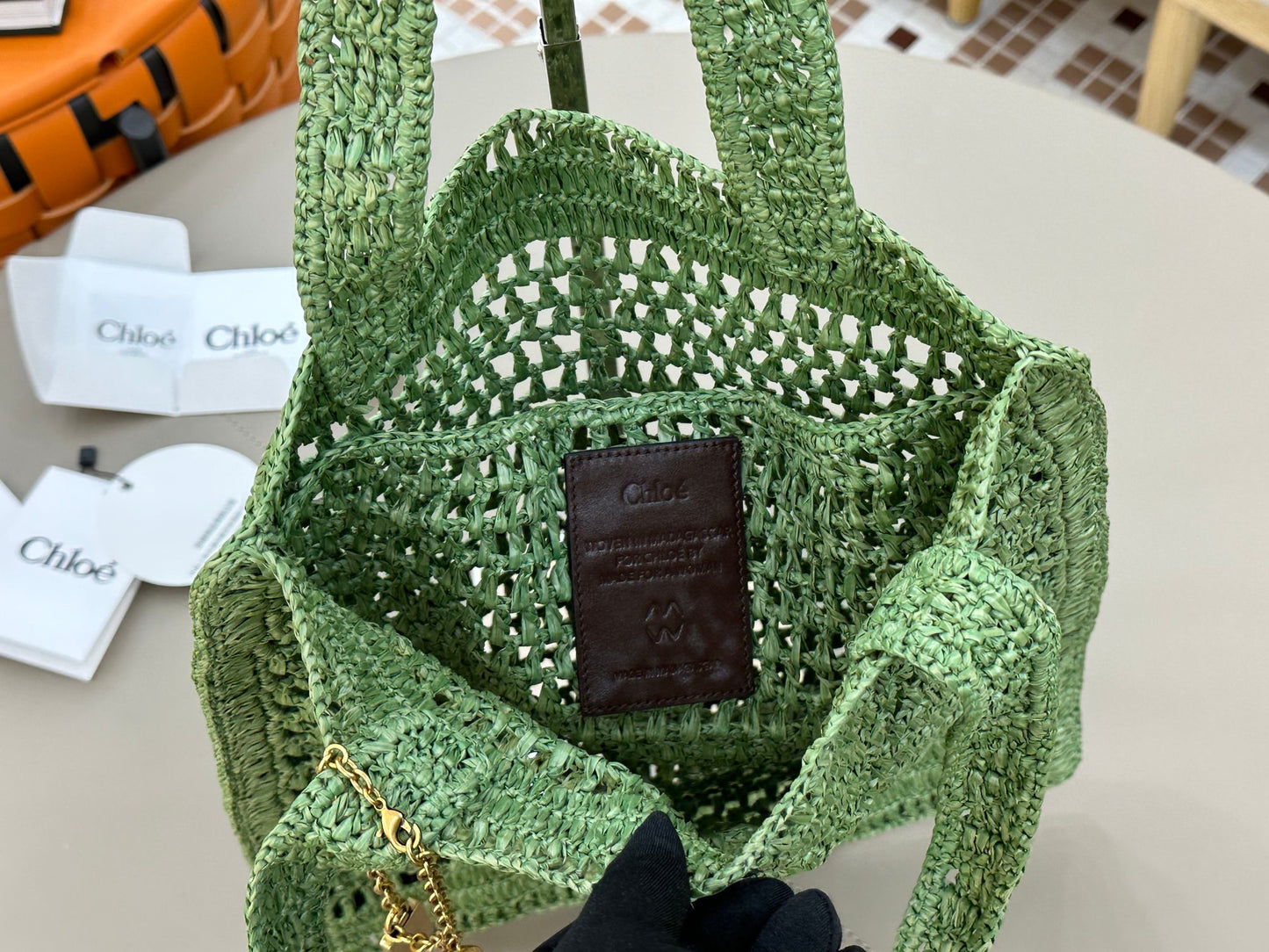 Banana Tote Bag In Raffia Green