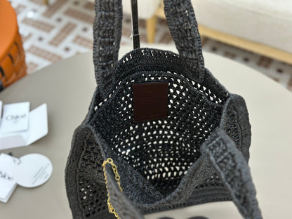 Banana Tote Bag In Raffia Black