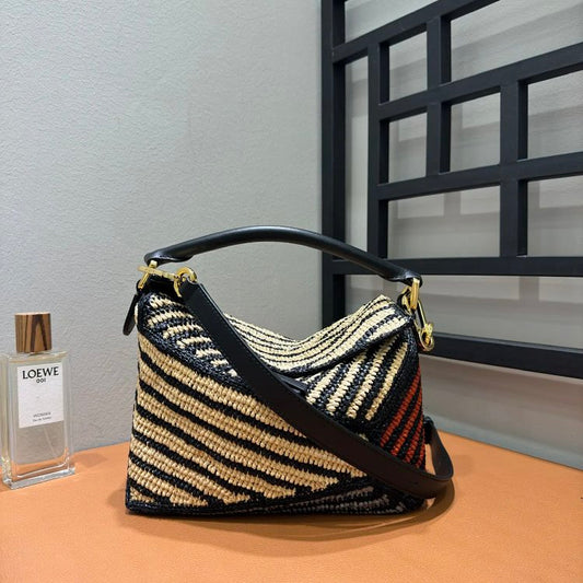 Puzzle Bag in Raffia Brown/Black