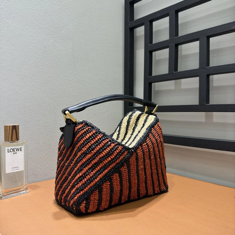 Puzzle Bag in Raffia Brown/Black