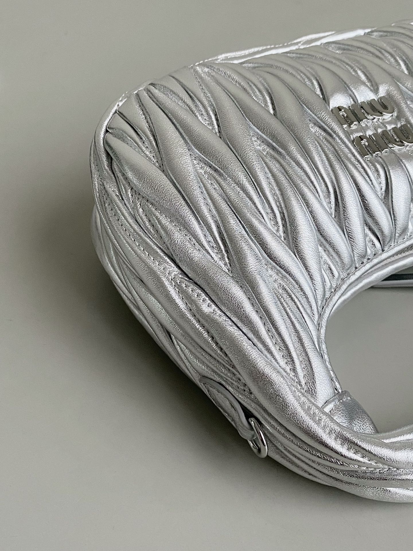 Wander Hobo Bag Silver