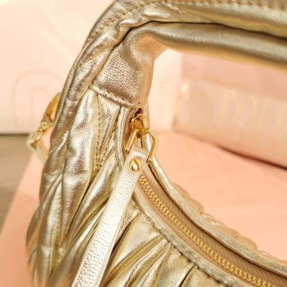 Wander Hobo Bag Gold