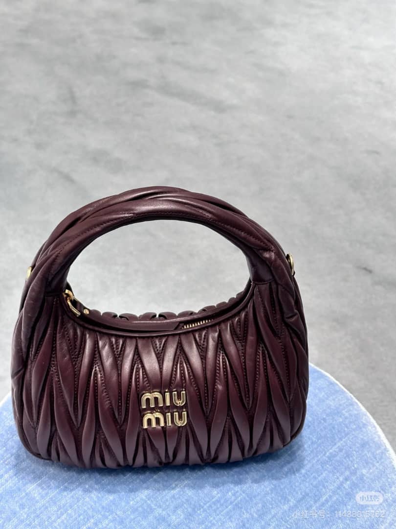 Wander Hobo Bag Burgundy