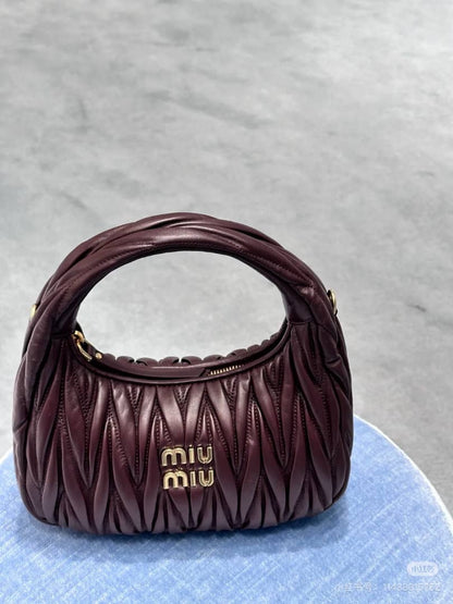 Wander Hobo Bag Burgundy